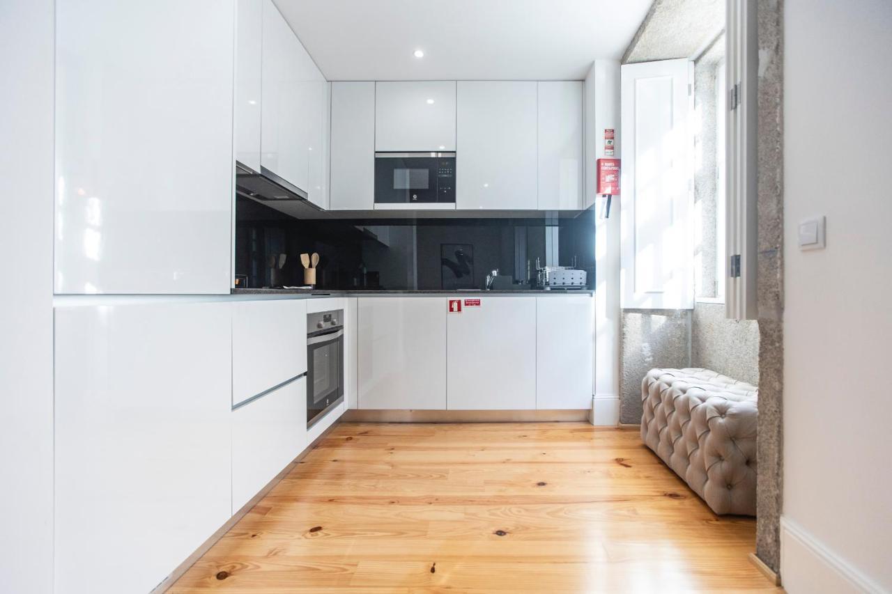 Elegant Downtown 1Br Flat W/ Ac By Lovelystay Porto Exteriér fotografie